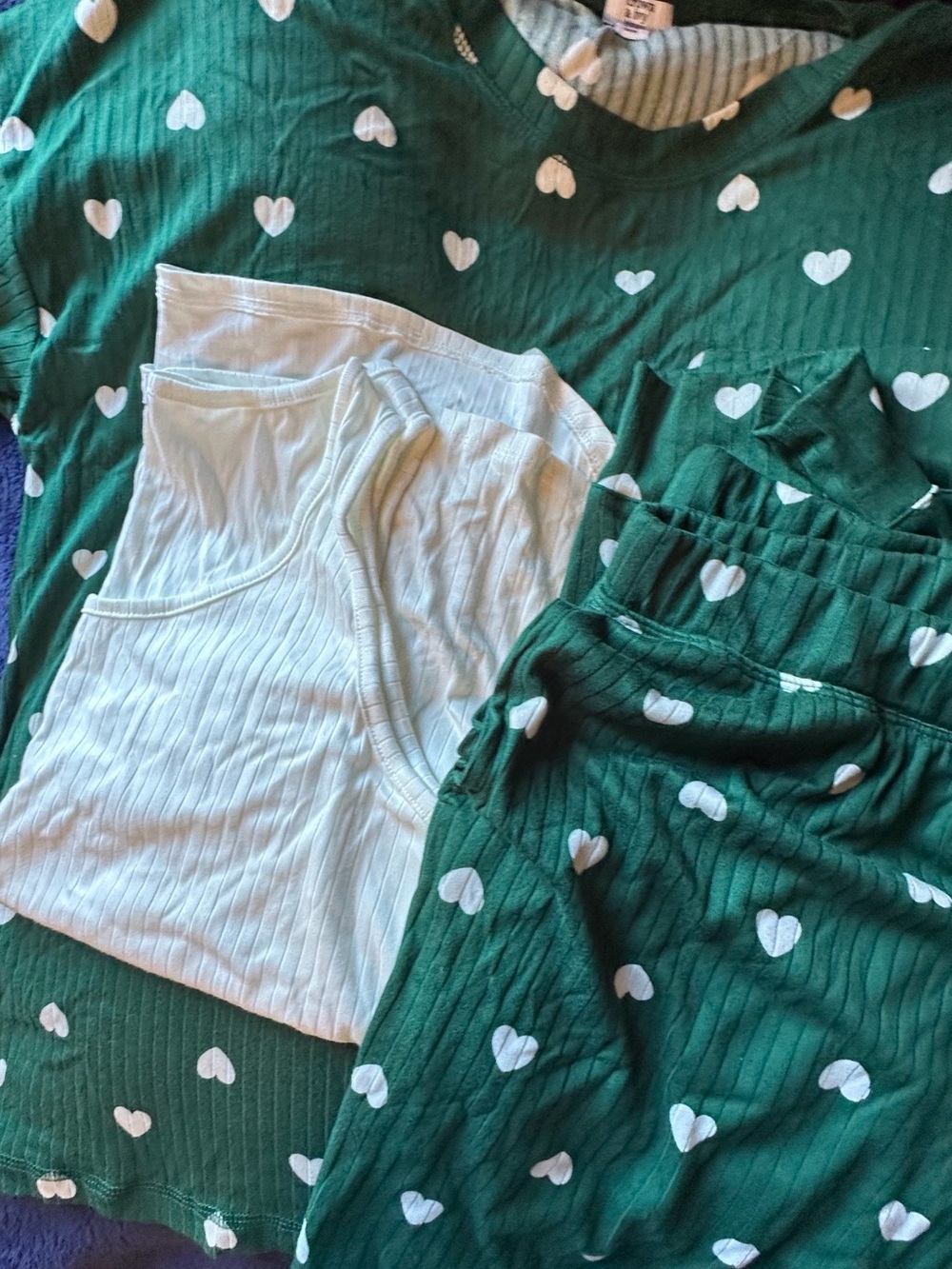 (crown & ivy) Green Heart-Print 3-Piece Pajama Set with White Tank